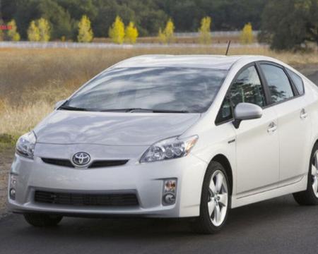 ქირავდება ტოიოტა პრიუსი / Qiravdeba toyota priusi / avto gaqiraveba 