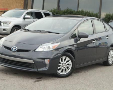 ქირავდება ქუთაისში დღიურად ტოიოტა პრიუსი