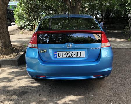 qiravdeba dgiurad manqana hibridi tbilisi / batumi / gudauri