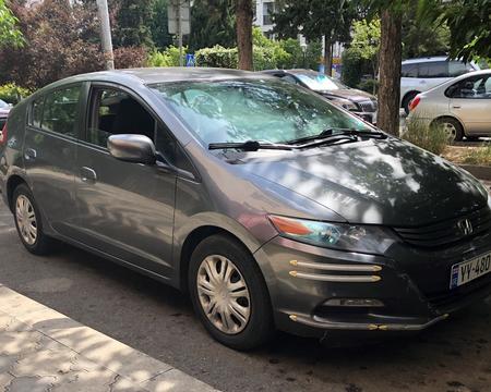 Qiravdeba ekonomiuri manqana dgiurad honda - fit/insight toyota - prius/ prius c / aqua