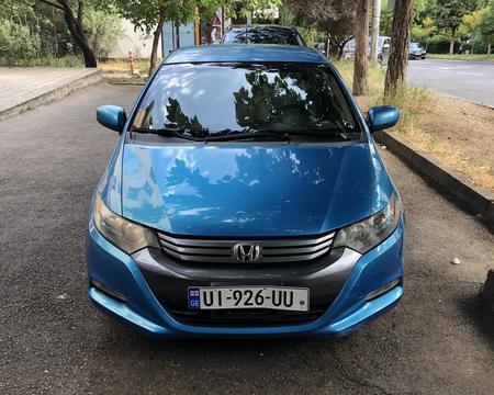 qiravdeba dgiurad manqana hibridi tbilisi / batumi / gudauri
