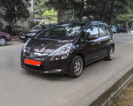 ავტომობილების გაქირავება