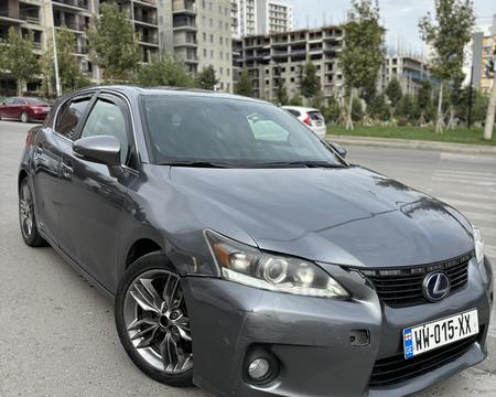 lexus ct200